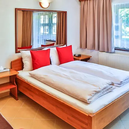 בית הארחה Hotel Pension Residence